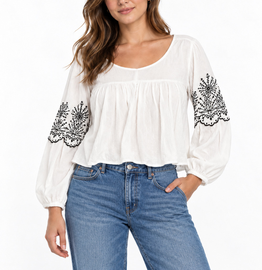 Mi Ami Francesca's White Black Floral Embroidered Peasant Blouse Long Sleeve M